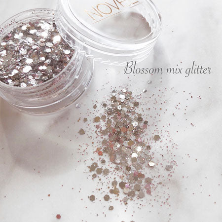 NOVEL BLOSSOM MIX GLITTER 1.7G G2 Novell Blossom Mix Glitter