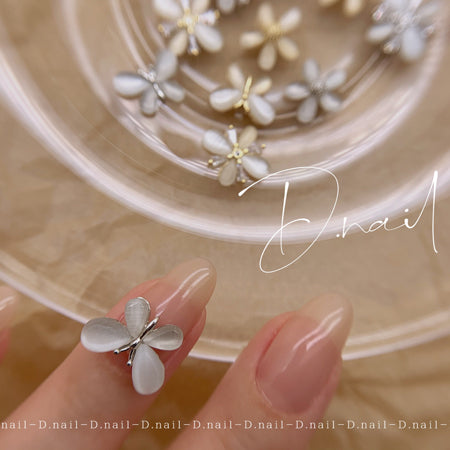 D. Nail Silky Butterfly Silver