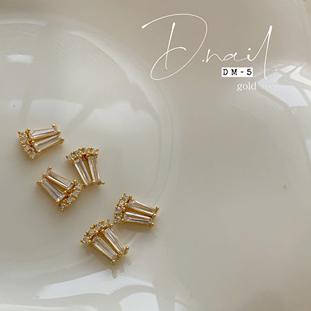 D. NAIL Jewelry Bijou Parts DM -5 2 pieces