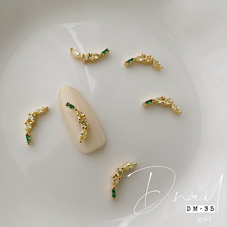 D. NAIL Jewelry Bijou Parts DM -35 Banana