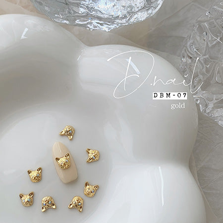 D. NAIL Deco Parts DBM -07 Gold