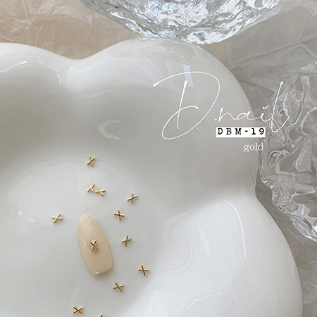 D. NAIL Deco Parts DBM -19 Gold