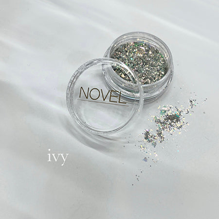 NOVEL PINCY FLAKE GLITTER IVY (Novel Pinky Flake Glitter Ivy) 0.9g