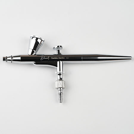D. Nail x Yoshiko Nanbu Compact Airbrush Handpiece 0.2 Silver