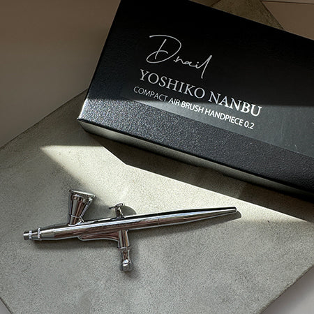 D. Nail x Yoshiko Nanbu Compact Airbrush Handpiece 0.2 Silver